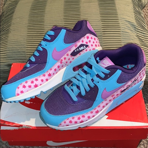 Nike Other - NWB Nike Air Max 90